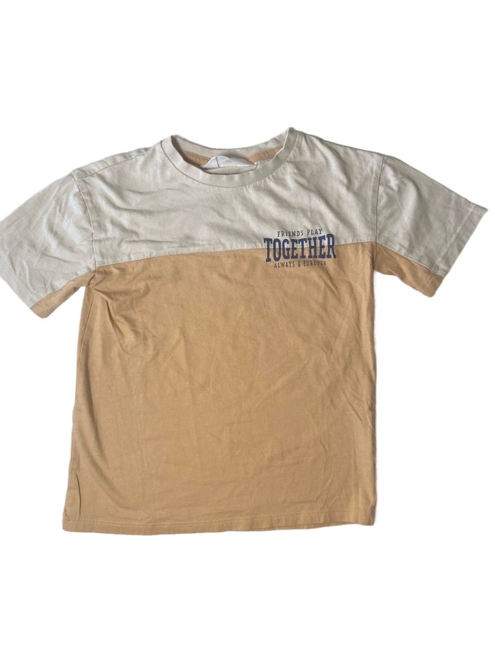 Boys 2 T- shirts 1 Green Yoshi Graphic Tee & Beige “Friends” Short Sleeve Size 6 - Picture 4 of 9